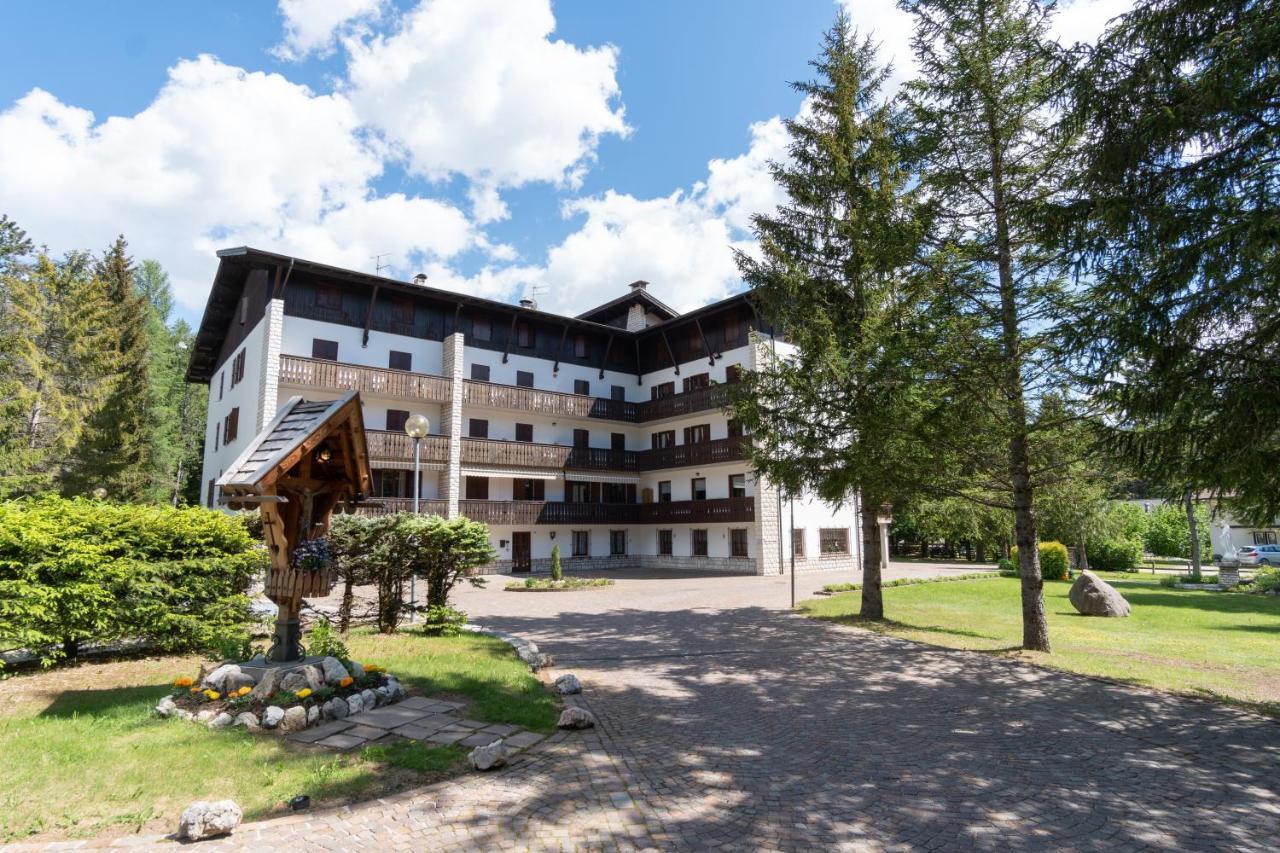 Hotel Casa Santa Maria Folgaria Exterior foto
