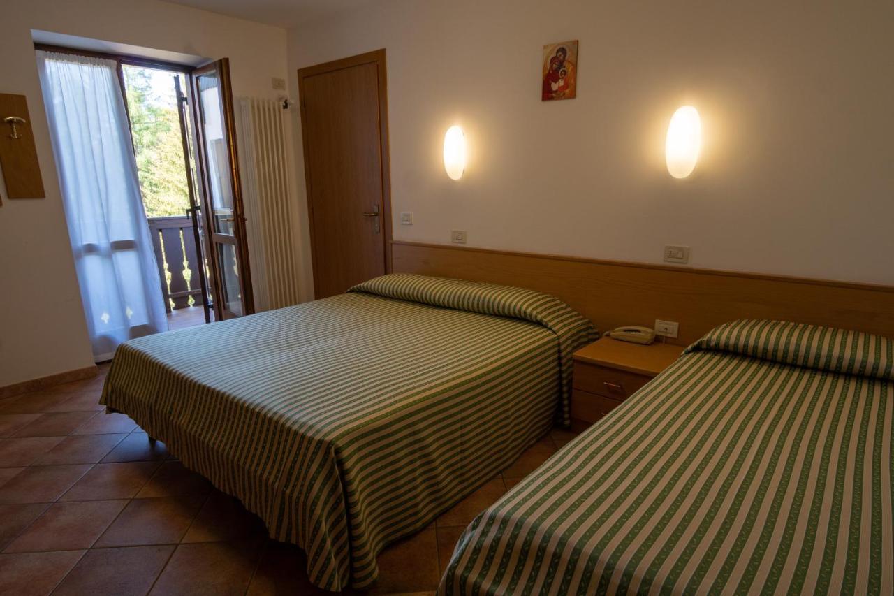 Hotel Casa Santa Maria Folgaria Exterior foto